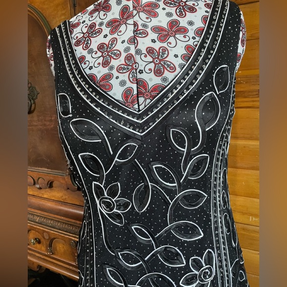 Goya Gorgeous Dress - Picture 2 of 15